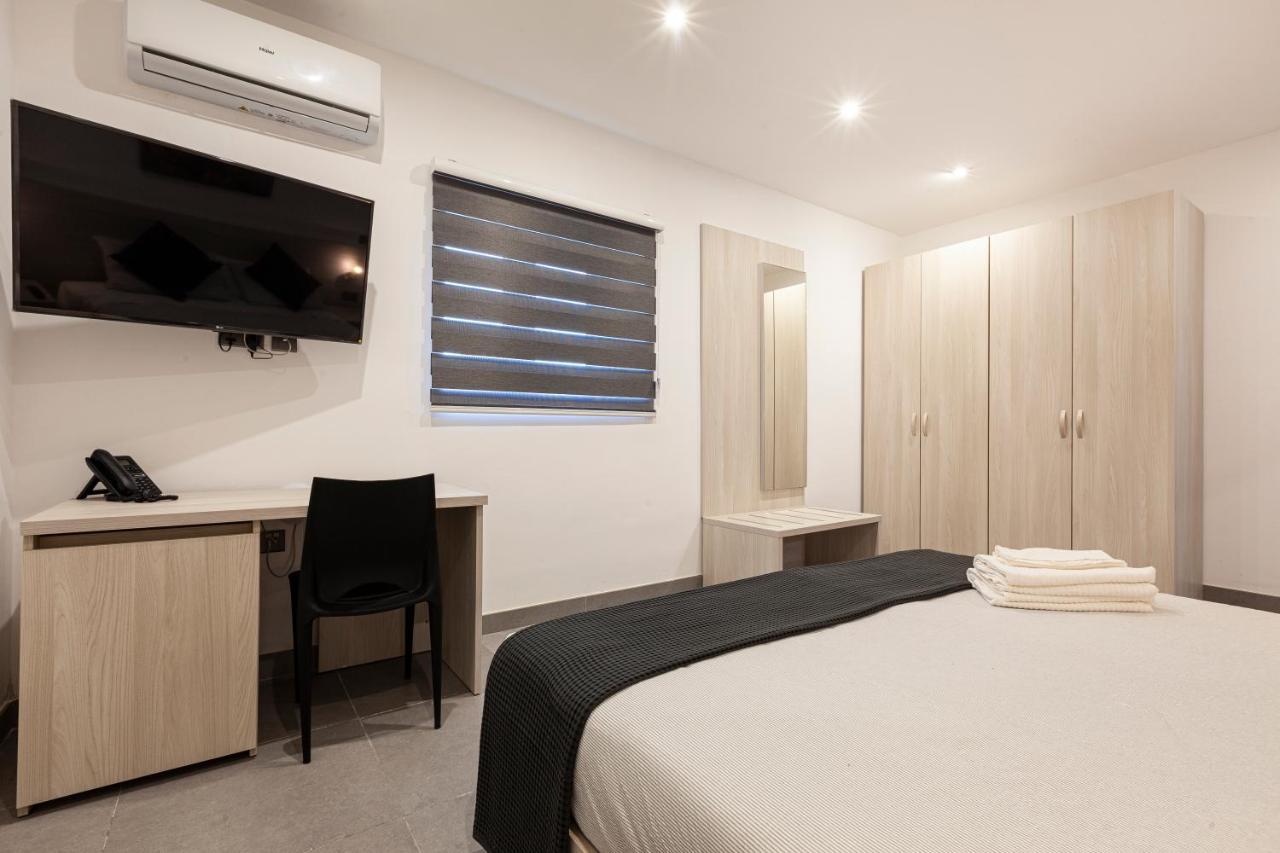 Charming,Comfortable And Centrally Located Group Accomodation Gzira Exteriör bild