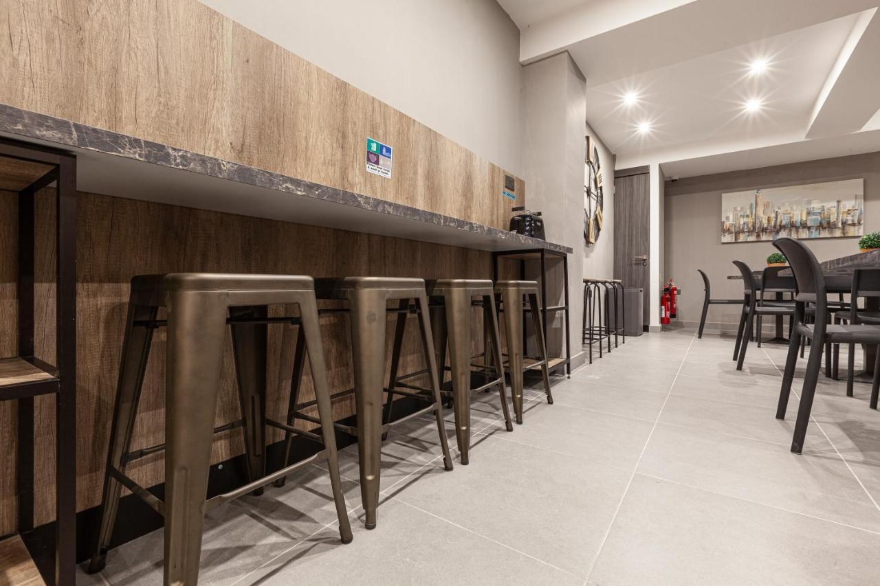 Charming,Comfortable And Centrally Located Group Accomodation Gzira Exteriör bild