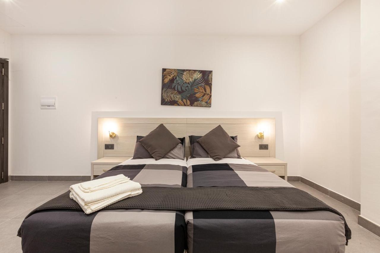 Charming,Comfortable And Centrally Located Group Accomodation Gzira Exteriör bild
