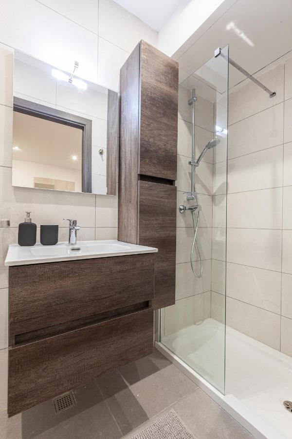 Charming,Comfortable And Centrally Located Group Accomodation Gzira Exteriör bild